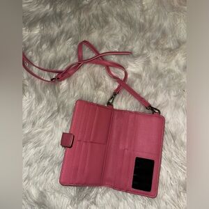 Steve Madden carrying wallet with phone slip